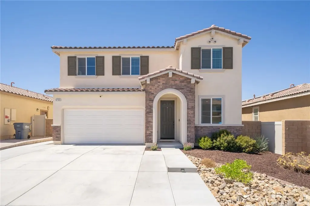 8730 Alturas Ave, Hesperia, CA — listing photo 1