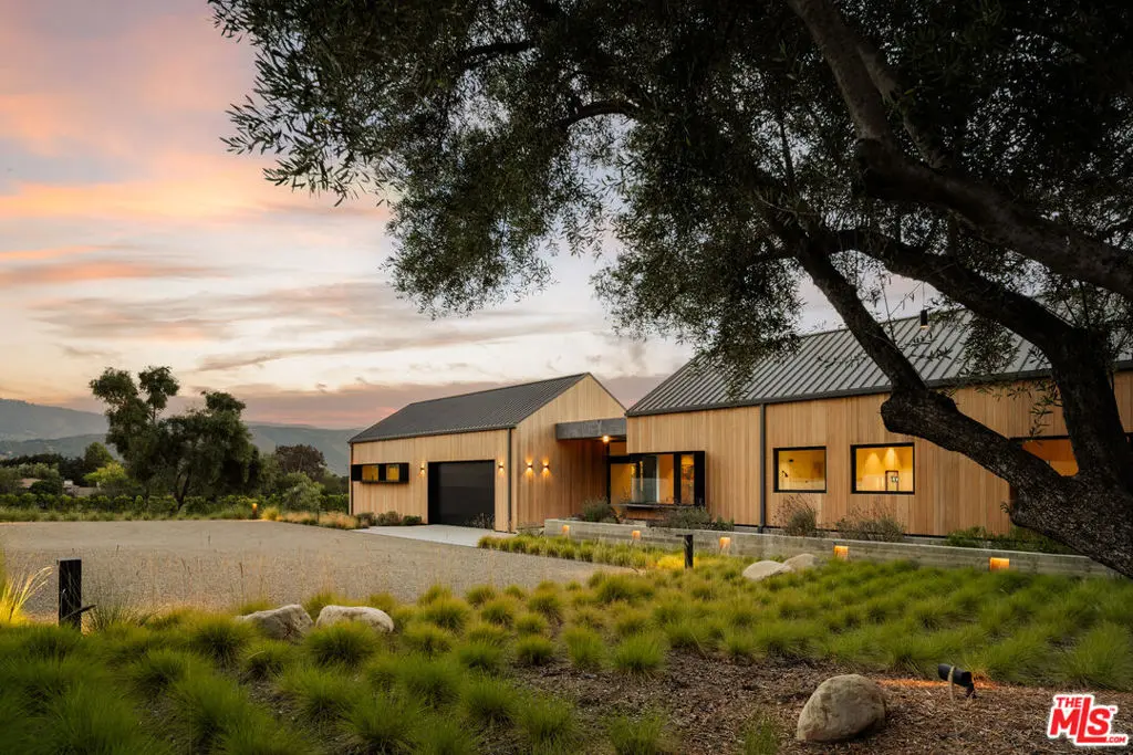 1225 Shippee Lane, Ojai, CA — listing photo 1