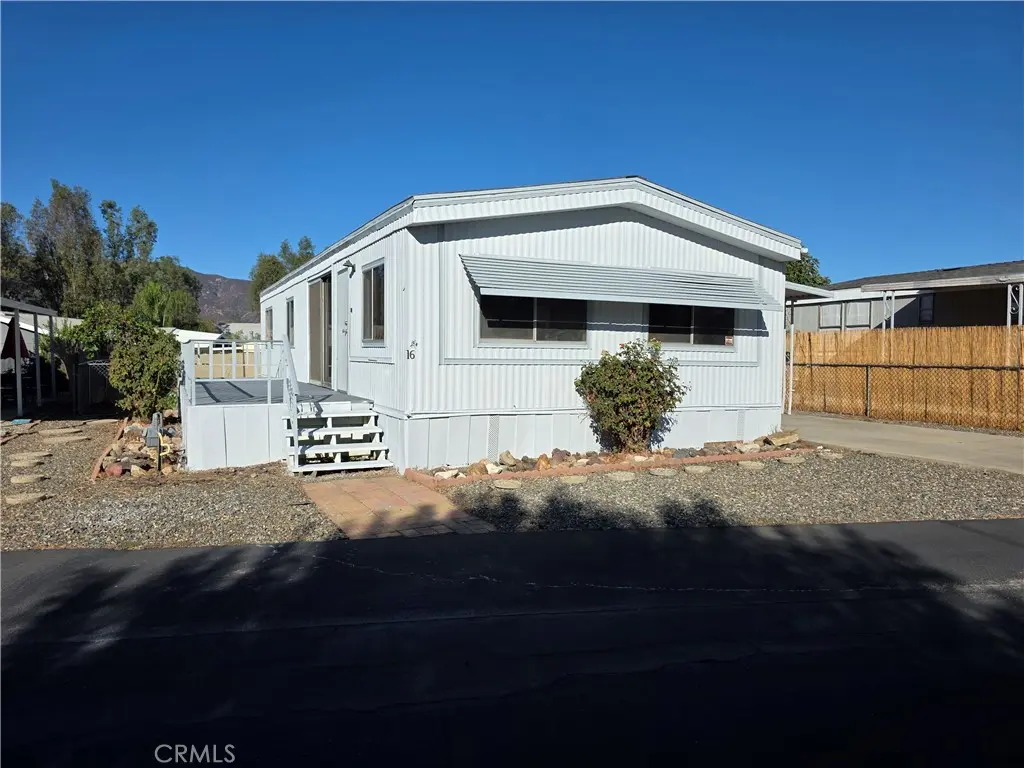 Manufactured In Park for sale at 21601 Canyon Drive 16, Wildomar, CA featuring 2 beds and 2 baths