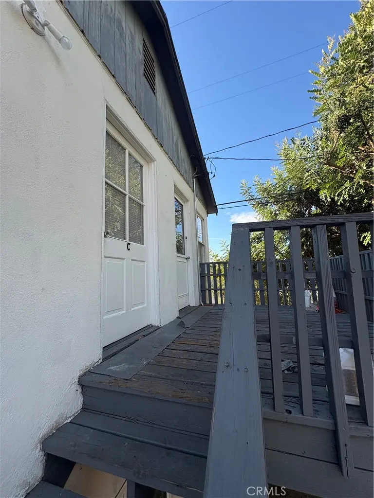 Residential Lease for rent at 544 1st Street, Fillmore, Ventura County, CA featuring 1 bed and 1 bath