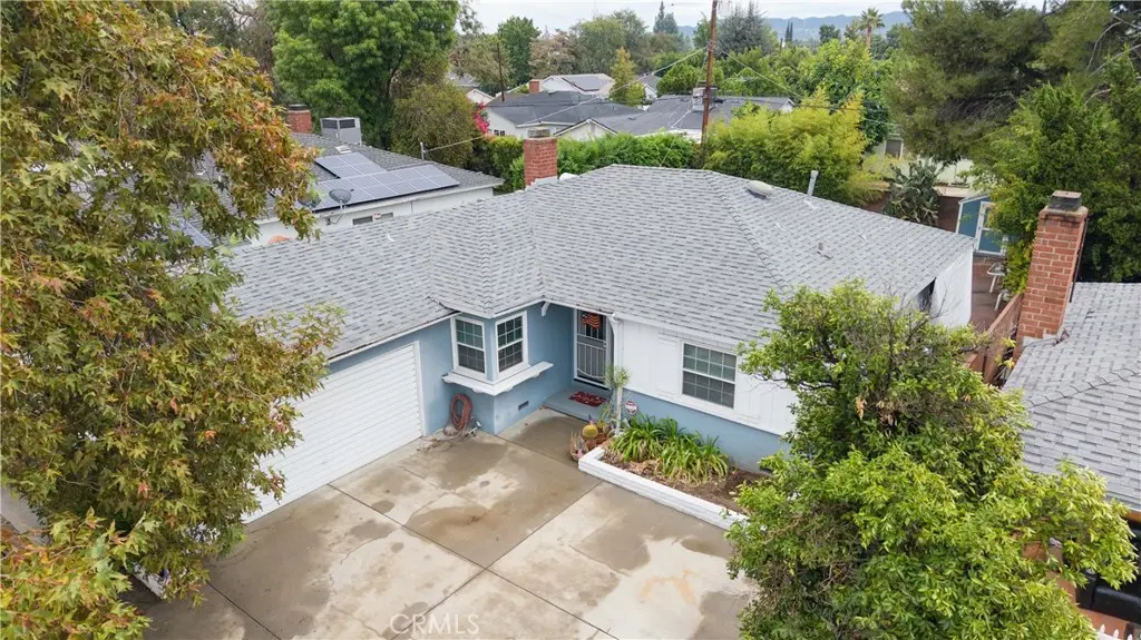 19148 Hart, Reseda, CA — listing photo 1