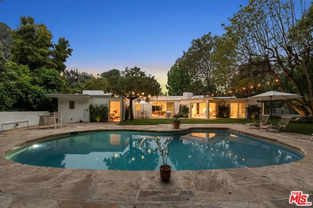 Single Family Residence for rent at 9451 Hidden Valley Place, Beverly Hills, CA featuring 3 beds and 5 baths
