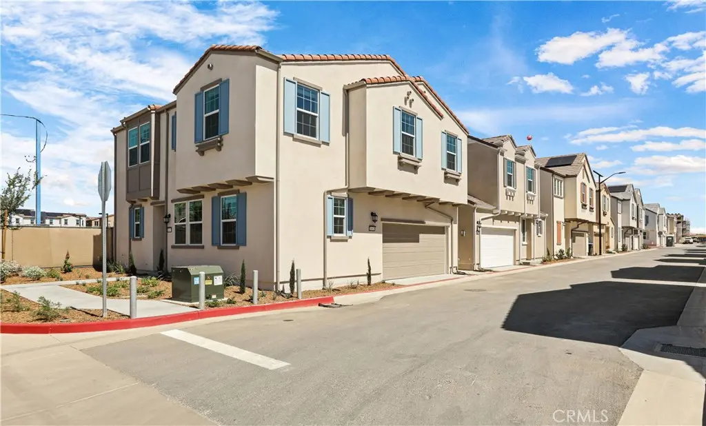 Single Family Residence for rent at 26610 Viola Way, Moreno Valley, CA featuring 3 beds and 3 baths