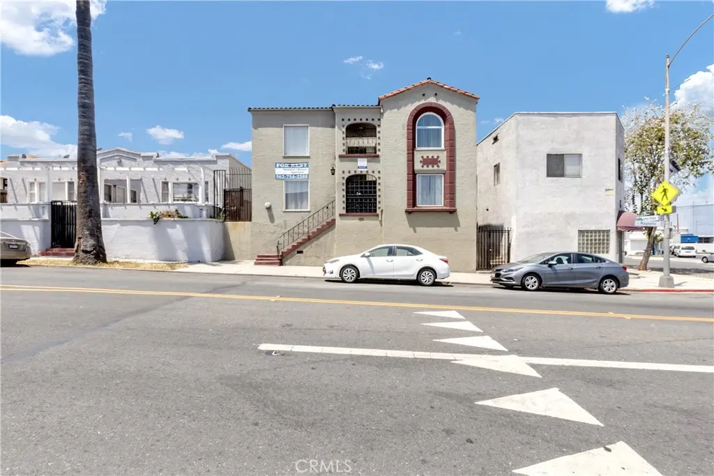 Apartment for sale at 1211 Magnolia Avenue, Long Beach, CA