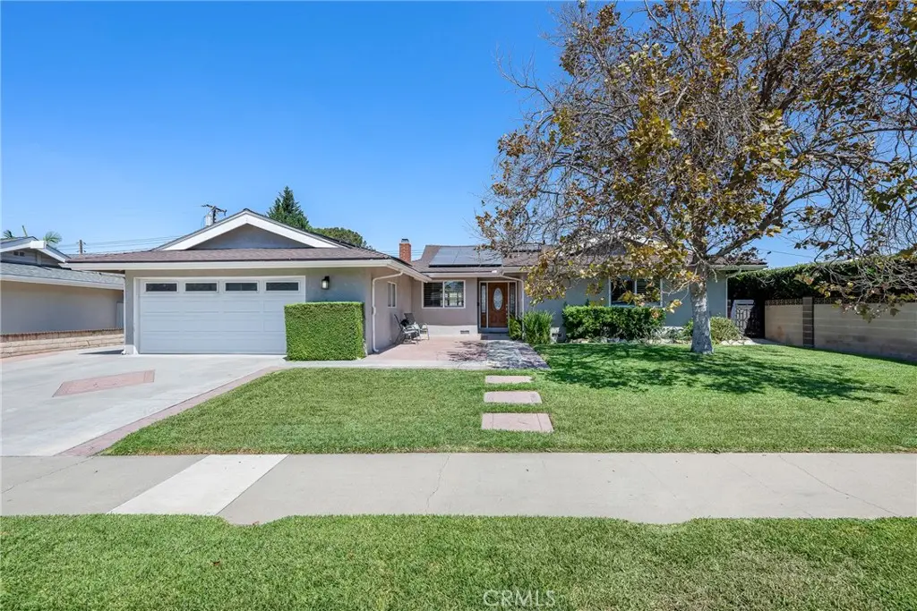325 E Woodvale Avenue, Orange, CA — listing photo 1