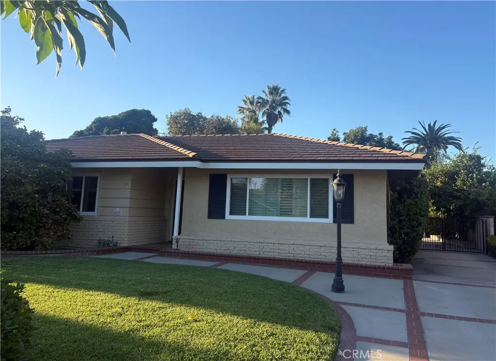 Single Family Residence for rent at 527 Rosemarie Drive, Arcadia, CA featuring 3 beds and 2 baths