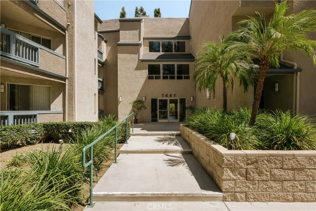 1441 Brett 148, San Pedro, CA — listing photo 1
