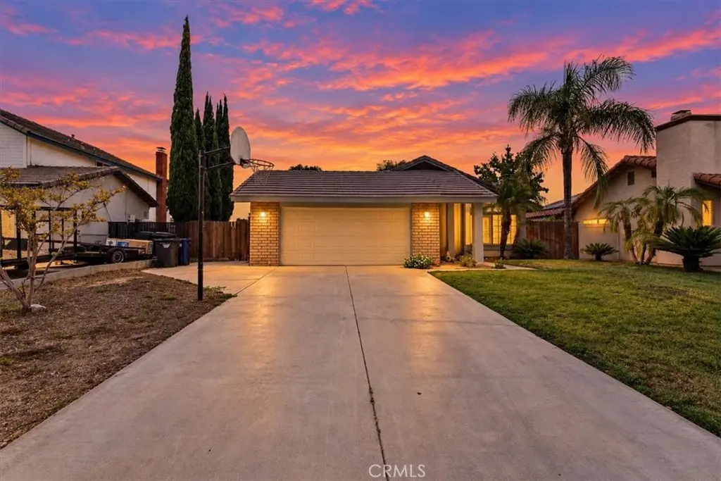 1537 Kelly Street, Redlands, CA — listing photo 1