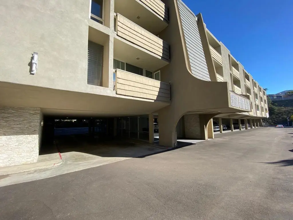 Single Family Residence for rent at 2510 Torrey Pines Rd 211, La Jolla, CA featuring 2 beds and 1 bath