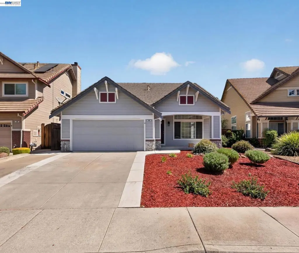Single Family Residence for sale at 690 Canyonwood Dr., Brentwood, CA featuring 3 beds and 2 baths