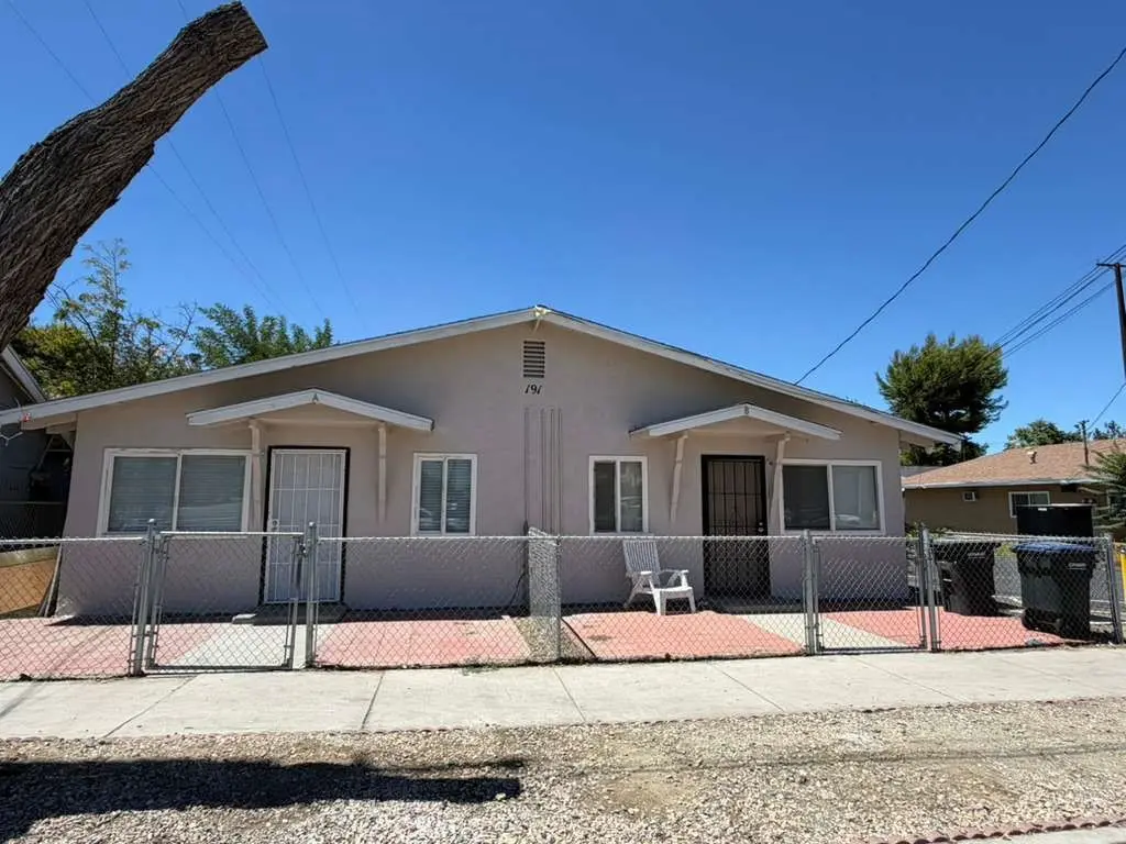 Quadruplex for sale at 191 N Inez St, Hemet, CA