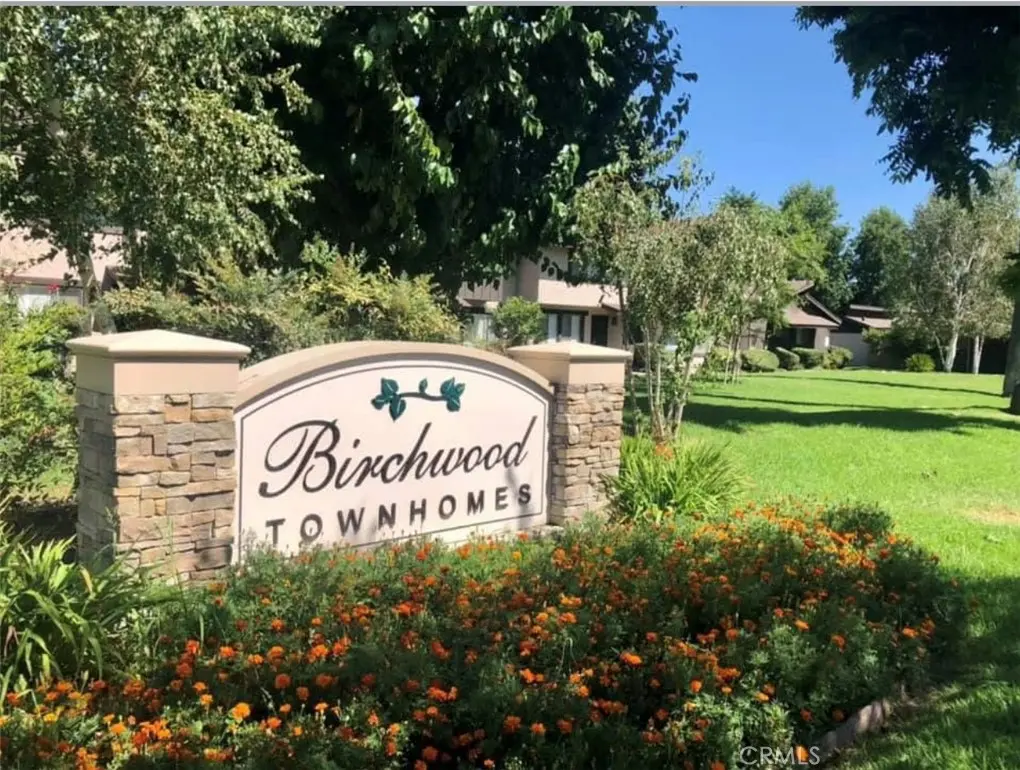 7540 Corbin Avenue 3, Reseda, CA — listing photo 1