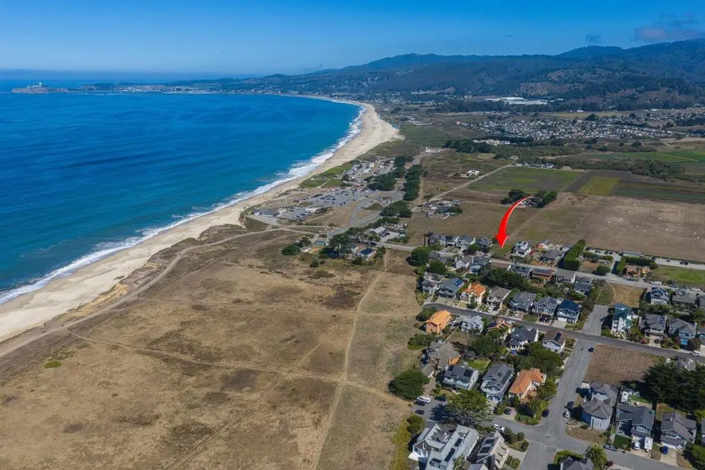 147 Kelly Avenue, Half Moon Bay, CA — listing photo 1