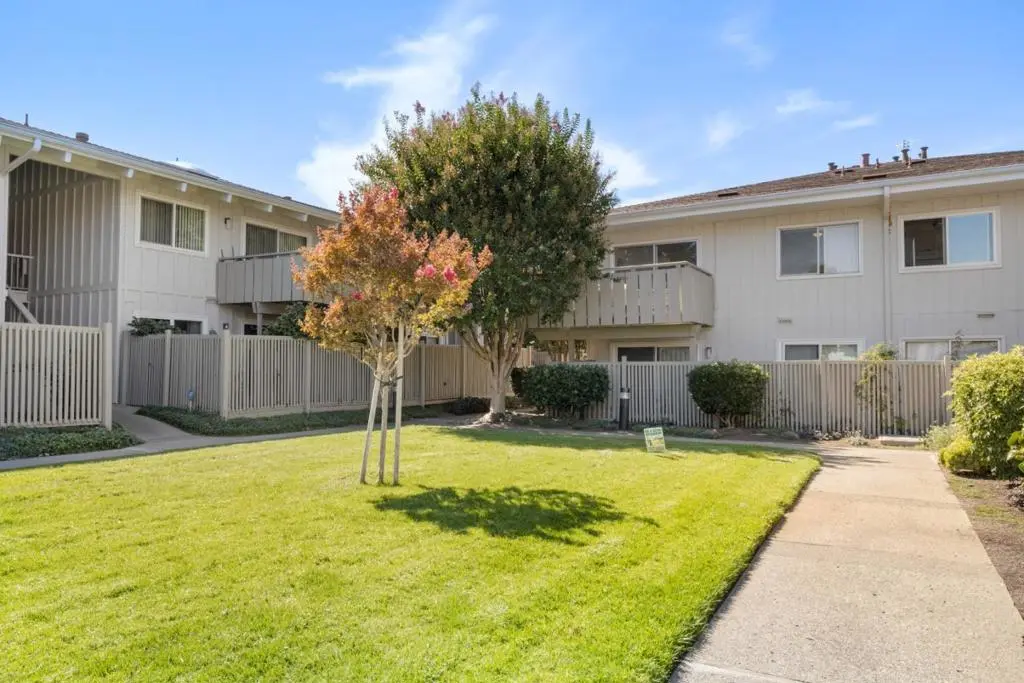 255 S Rengstorff Avenue 56, Mountain View, CA — listing photo 1
