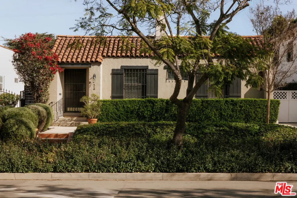Single Family Residence for sale at 516 N Bronson Avenue, Los Angeles, CA featuring 3 beds and 2 baths