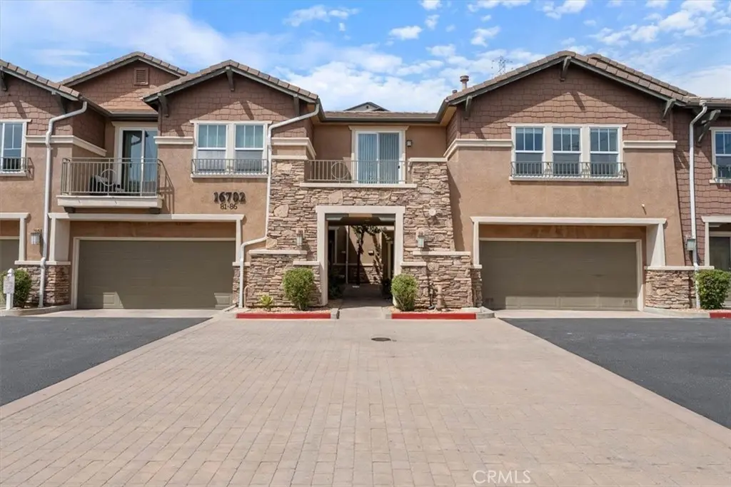 16702 Nicklaus 83, Sylmar, CA — listing photo 1