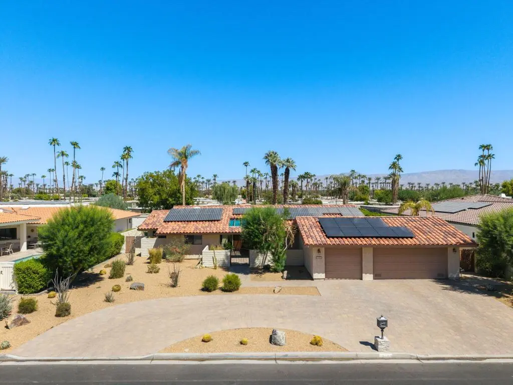 Single Family Residence for sale at 75582 Painted Desert Drive, Indian Wells, CA featuring 3 beds and 3 baths