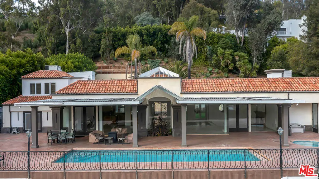 Single Family Residence for rent at 10557 Rocca Place, Los Angeles, CA featuring 5 beds and 6 baths