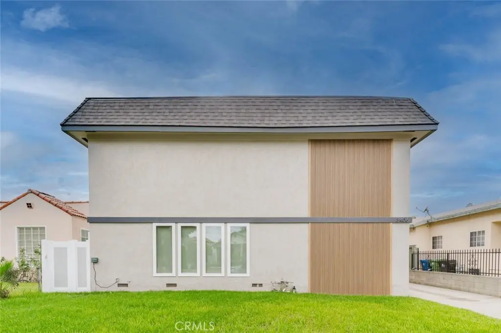 Townhouse for rent at 3406 Garden Avenue 3, Los Angeles, CA featuring 2 beds and 2 baths