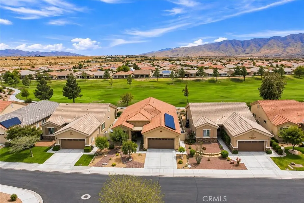 10425 Lakeshore, Apple Valley, CA — listing photo 1