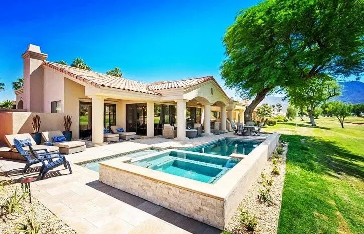 Condominium for sale at 54999 Southern Hills, La Quinta, CA featuring 3 beds and 4 baths