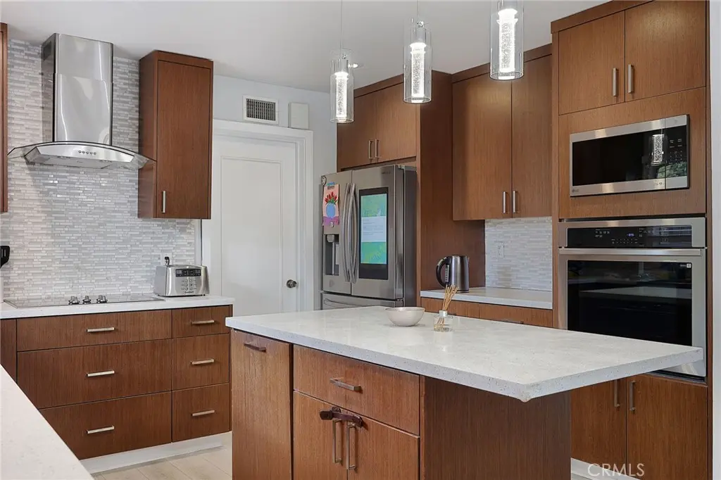20745 Ingomar Street, Winnetka, CA — listing photo 1