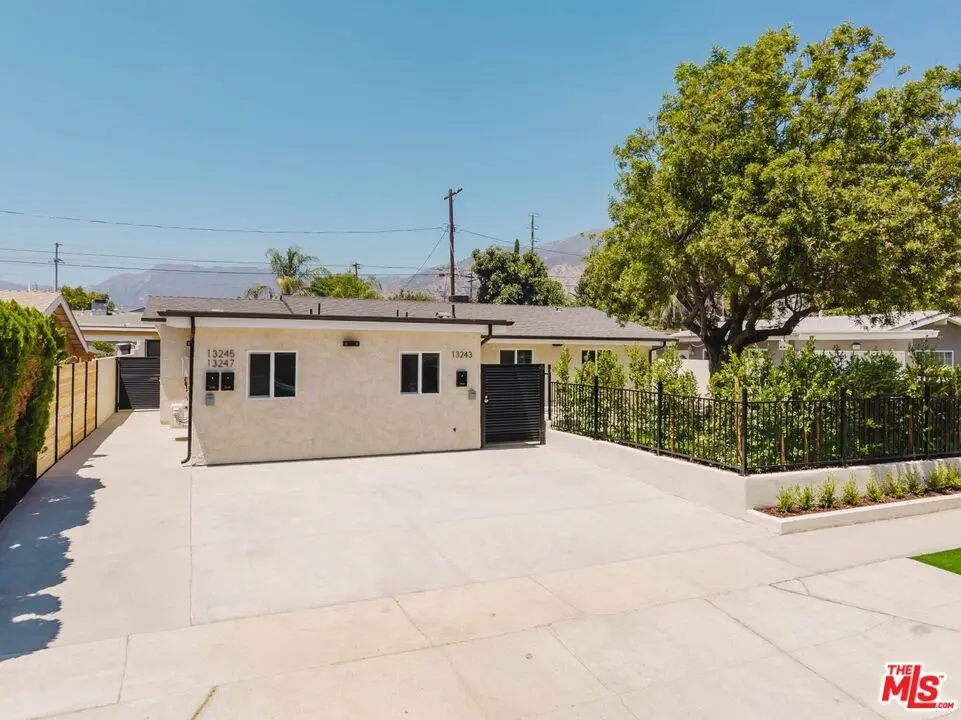 Residential Lease for rent at 13245 Calcutta Street, Los Angeles, CA featuring 1 bed and 1 bath