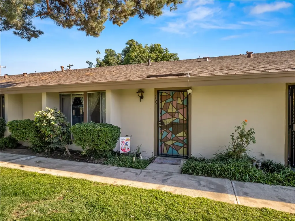 4654 N Chestnut, Fresno, CA — listing photo 1