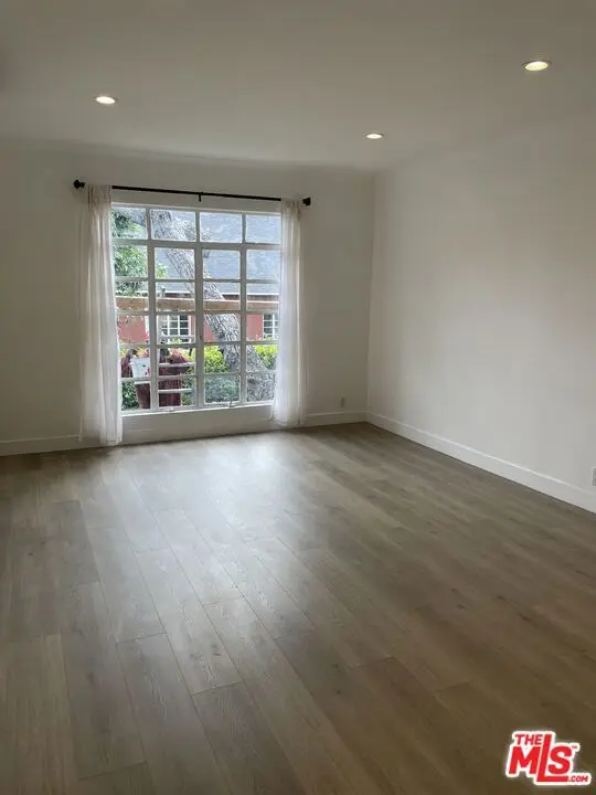 Condominium for rent at 1254 N Orange Grove Avenue 4, Los Angeles, CA and 1 bath
