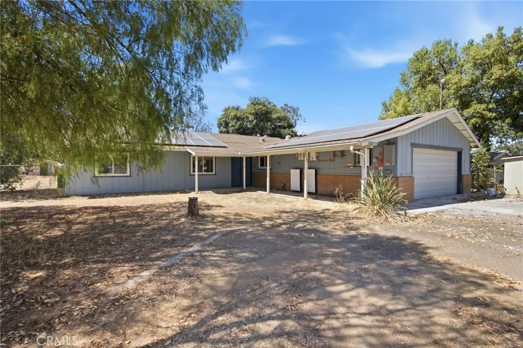 2111 Toca, Ramona, CA — listing photo 1