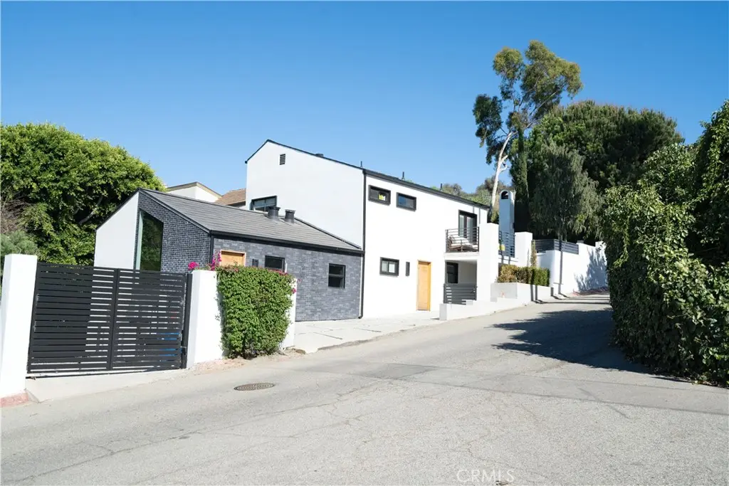 2650 Lisco Place, Los Angeles, CA — listing photo 1