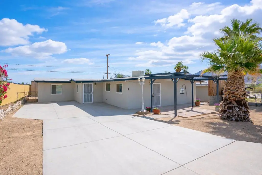 6069 Baileya Avenue, 29 Palms, CA — listing photo 1