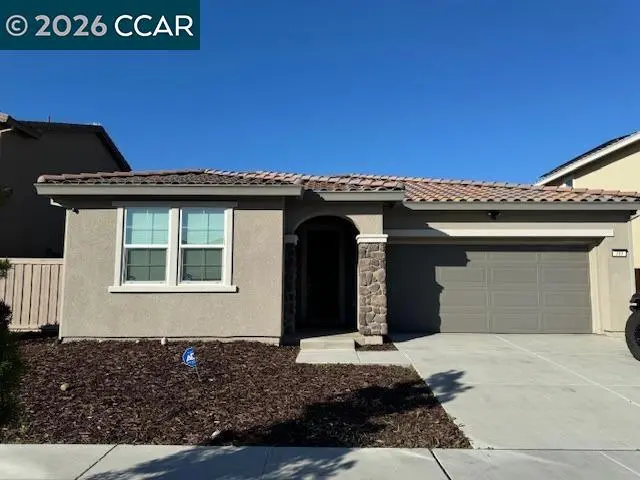 Single Family Residence for rent at 309 Senator St, Lathrop, CA featuring 3 beds and 2 baths