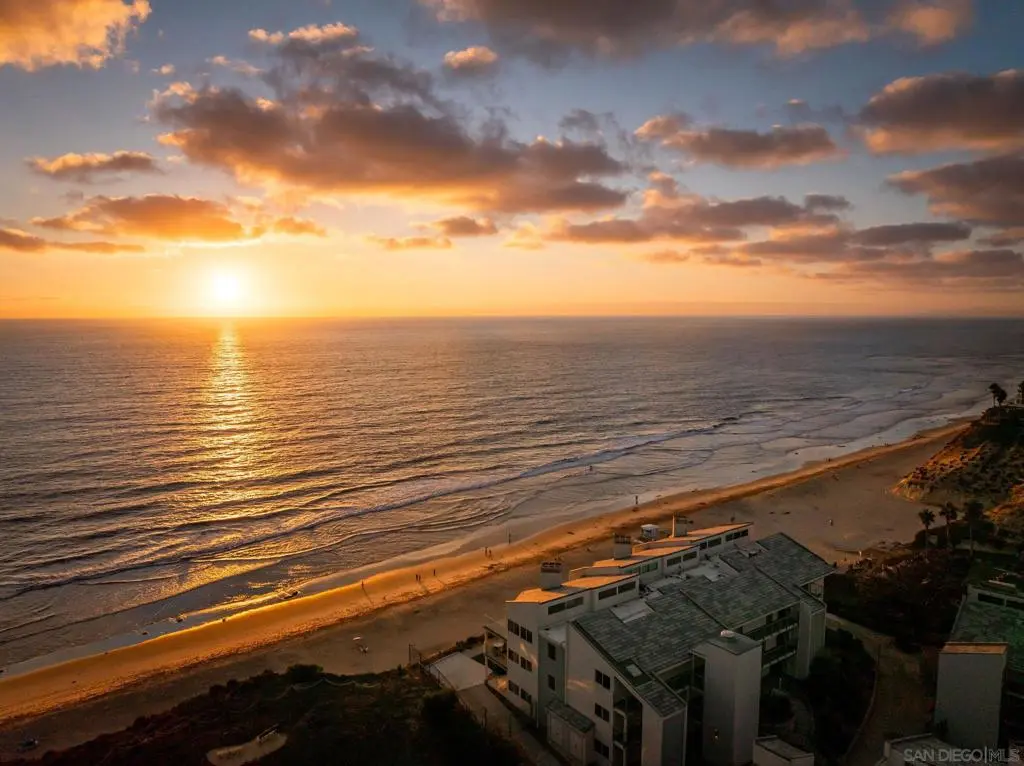 135 S Sierra 28, Solana Beach, CA — listing photo 1