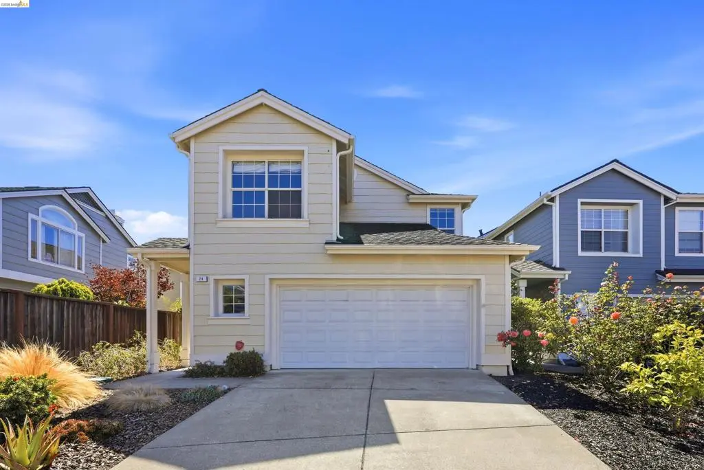 Residential for sale at 24 Southwind Cir, Richmond, Contra Costa County, CA featuring 3 beds and 3 baths