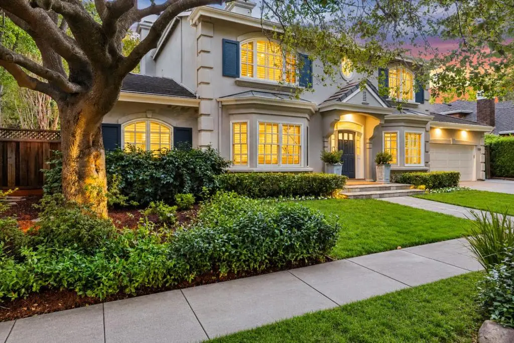 130 Gloria Circle, Menlo Park, CA — listing photo 1