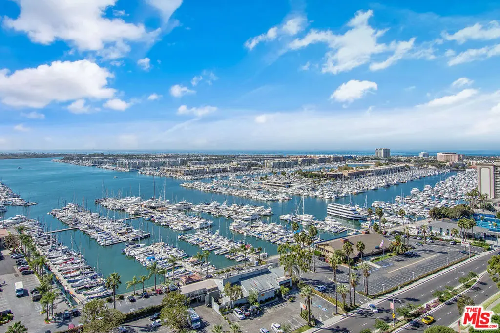 13700 Marina Pointe Drive 506, Marina Del Rey, CA — listing photo 1