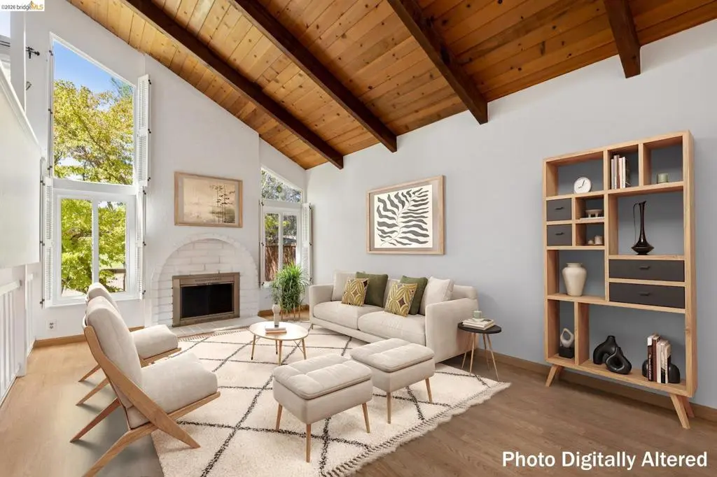 Townhouse for sale at 345 Kinross Dr., Walnut Creek, CA featuring 3 beds and 3 baths