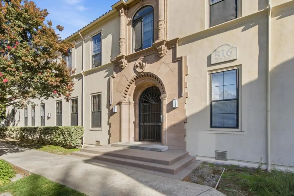 Condominium for sale at 516 Martha Street 117, San Jose, CA featuring 2 beds and 3 baths