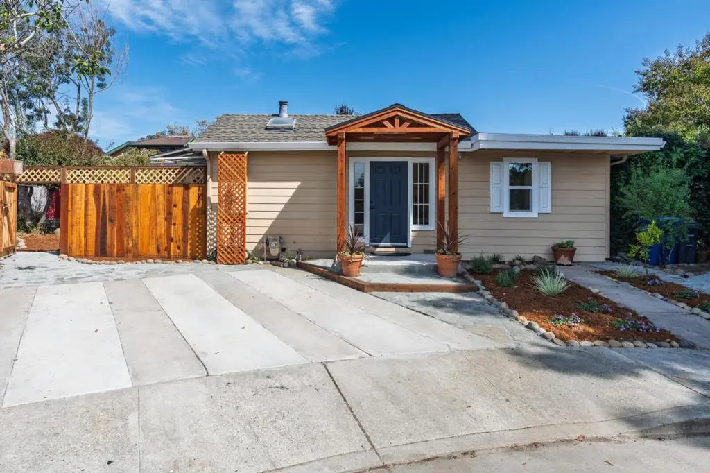 Single Family Residence for sale at 3210 Laura Lane, Santa Cruz, CA featuring 3 beds and 1 bath