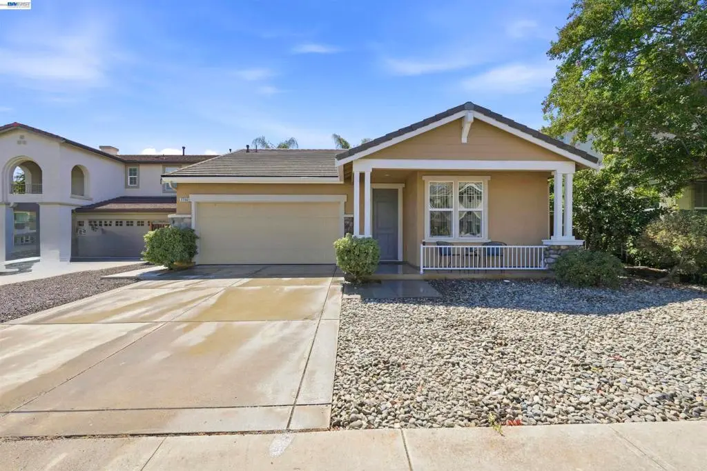 Single Family Residence for sale at 2706 Serene Ct, Brentwood, CA featuring 3 beds and 2 baths