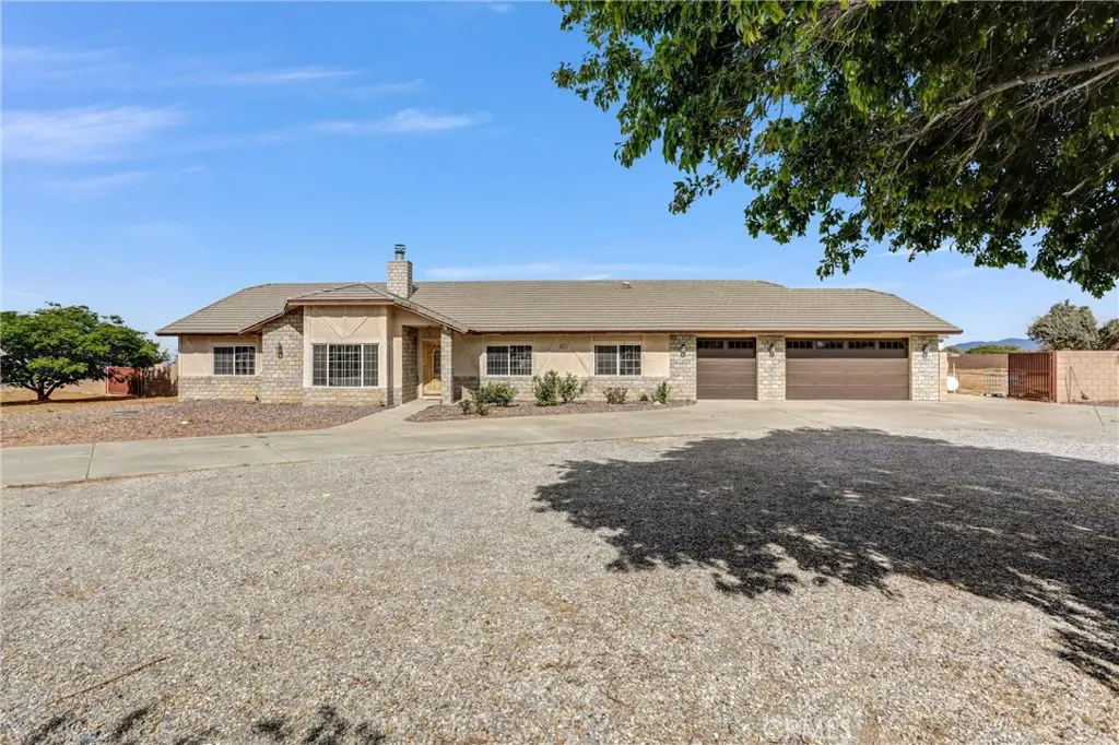 9522 Arrowhead Court, Phelan, CA — listing photo 1