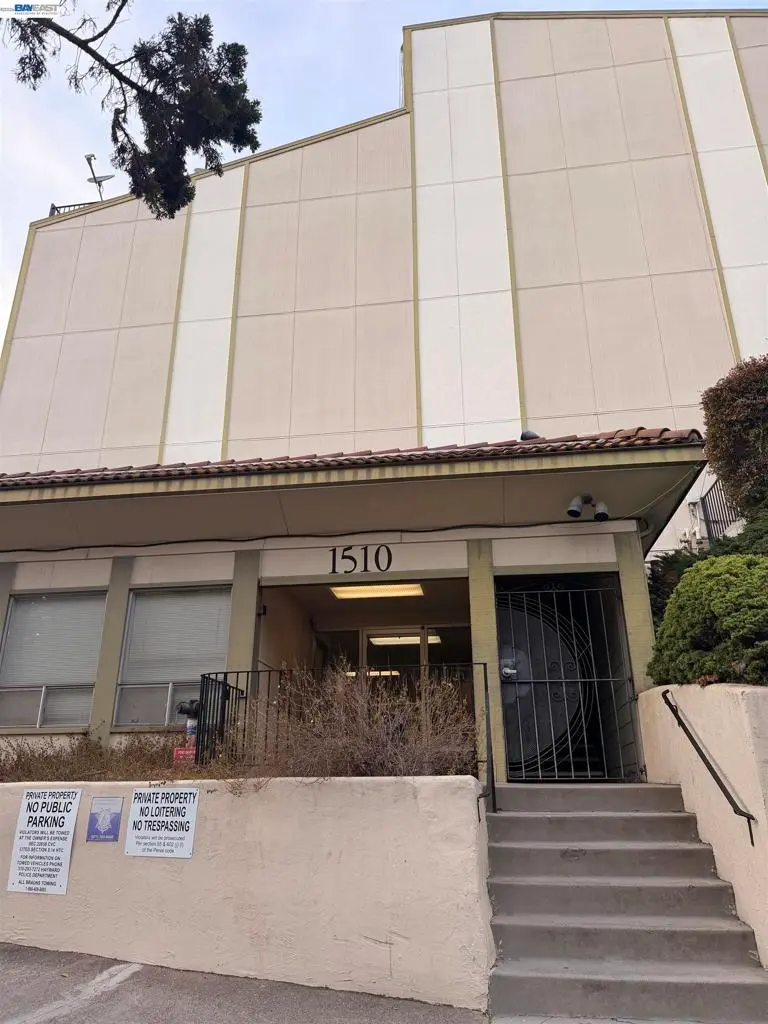 Condominium for sale at 1510 E St 22, Hayward, CA featuring 2 beds and 2 baths