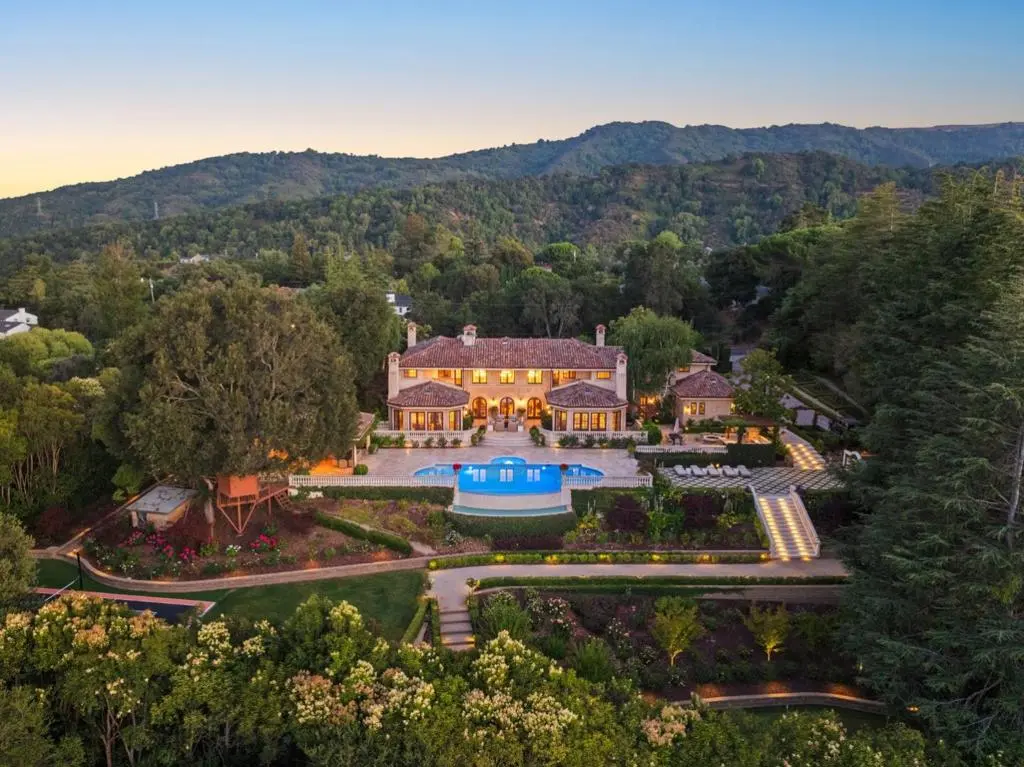 Single Family Residence for sale at 10285 Magdalena Road, Los Altos Hills, CA featuring 7 beds and 12 baths