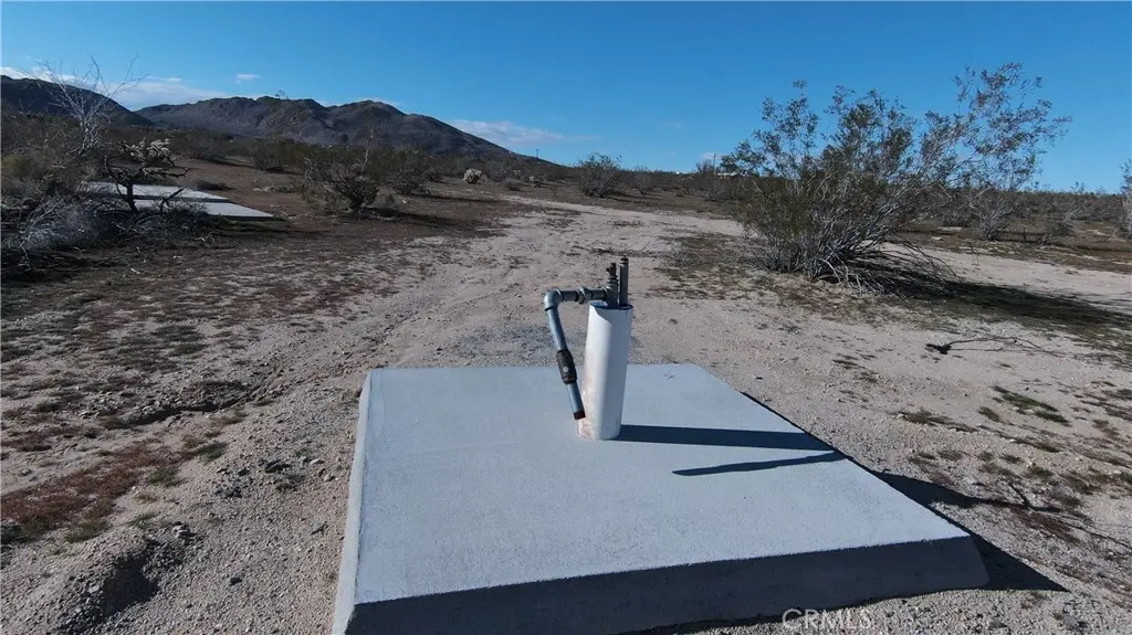 5024 Border, Joshua Tree, CA — listing photo 1