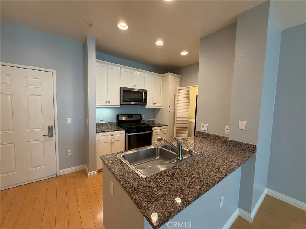 Condominium for rent at 2272 Scholarship, Irvine, CA featuring 2 beds and 2 baths