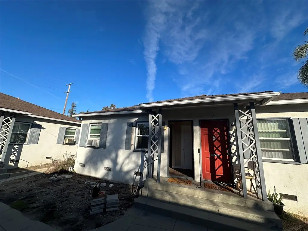 901 N San Gabriel Avenue 5, Azusa, CA — listing photo 1