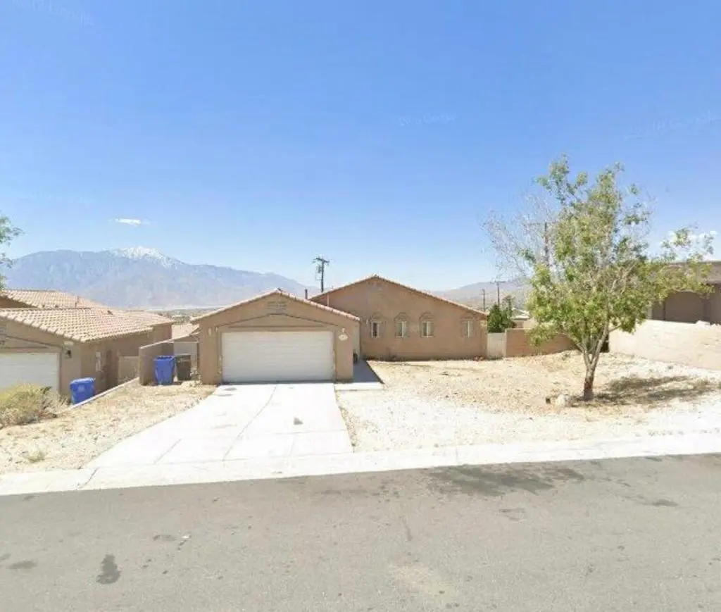 Single Family Residence for sale at 68093 Calle Las Tiendas, Desert Hot Springs, CA featuring 3 beds and 2 baths
