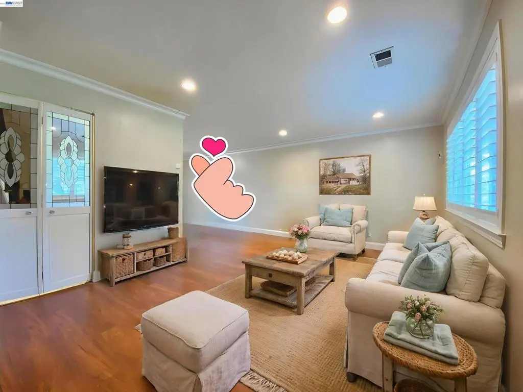 Condominium for sale at 92 Hemlock Ln, Milpitas, CA featuring 3 beds and 2 baths