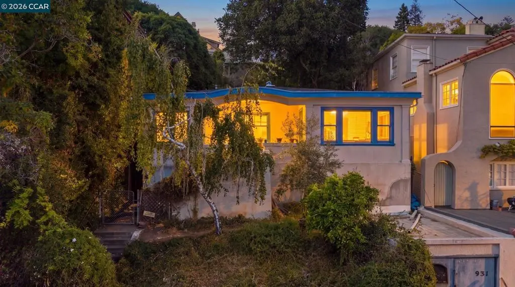 Single Family Residence for sale at 931 Shattuck Ave, Berkeley, CA featuring 2 beds and 1 bath